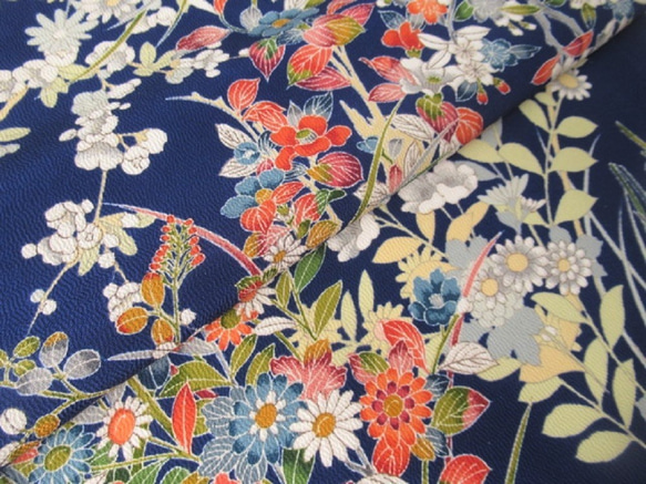 羽尺　丹後ちりめん　正絹　クイーンズシルク 紺青色 本加賀友禅 草花模様 正絹 丹後ちりめん No.30【50cm×37cm
