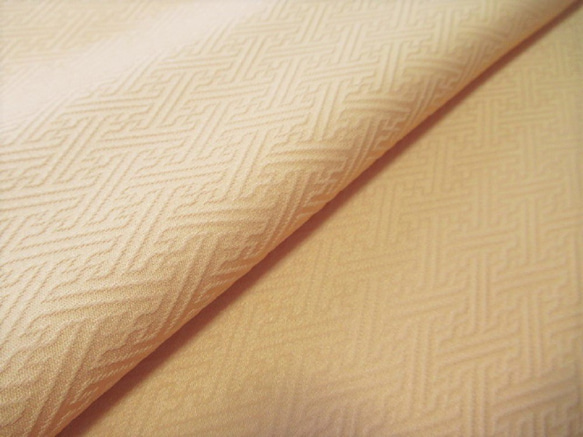 薄いからし色 紗綾型模様 正絹紋意匠 丹後ちりめん 八掛生地 No.164