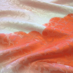 淺桃紅色和朱紅色漸變京都友禪絲綢鶴和雲純絲綢徽章設計丹後chirimen No.155-2左袖後部[90cm×35cm 第2張的照片