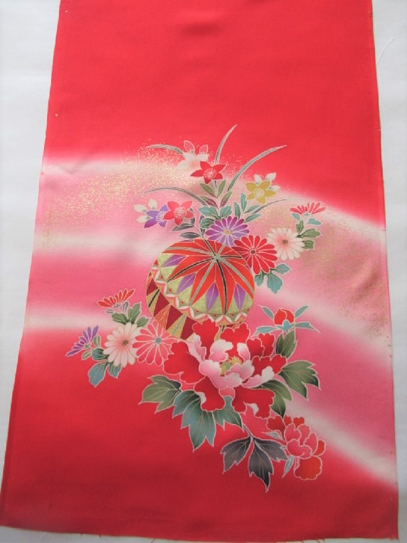 紅京友禪金色花球 真絲 右袖前襟No.4【長50cm x 寬37cm】兒童慶典拆解服和服面料 第3張的照片