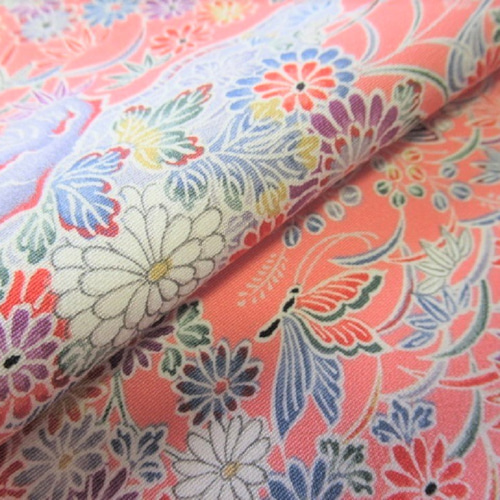 サーモンピンク 本加賀友禅 蝶に茶屋辻模様 小紋 正絹 丹後ちりめん