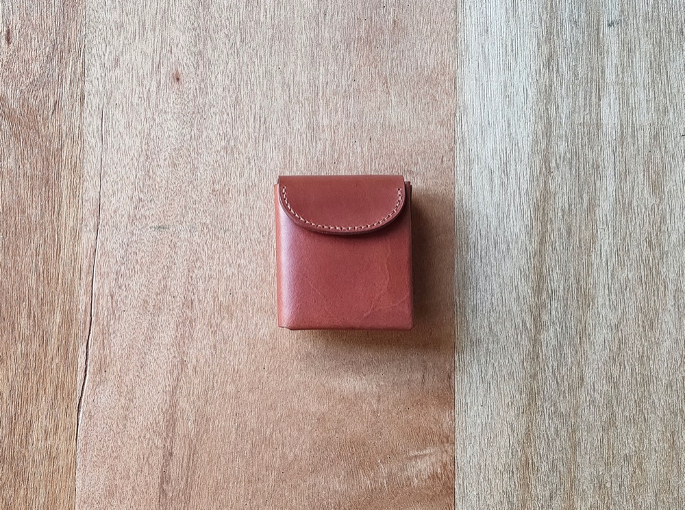 本革総手縫い 二つ折り財布 / レザー ギャルソンウォレット 使い勝手抜群！本革 ギャルソンウォレット｜栃木レザー 手縫い