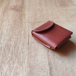 【二つ折り財布】本革 プルアップレザー 二つ折りギャルソンウォレット ミニ財布 4枚目の画像