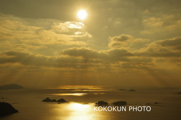 長崎半島からの天使のはしご１（A４サイズ） 1枚目の画像