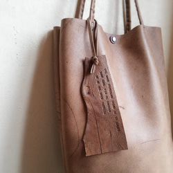 simple tote 縦長　ベージュブラウン　kuduleather 3枚目の画像