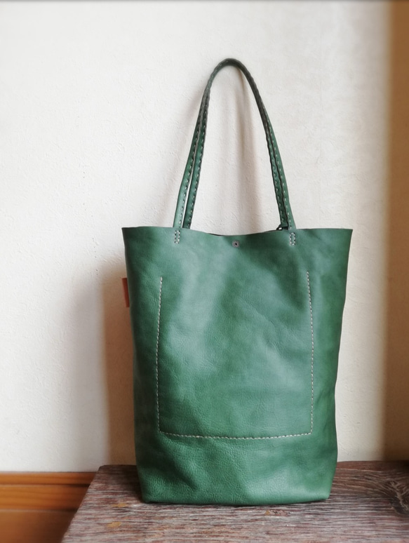 simple tote 縦長　グリーン　オイルシュリンクレザー 5枚目の画像