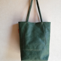 simple tote 縦長　グリーン　オイルシュリンクレザー 9枚目の画像