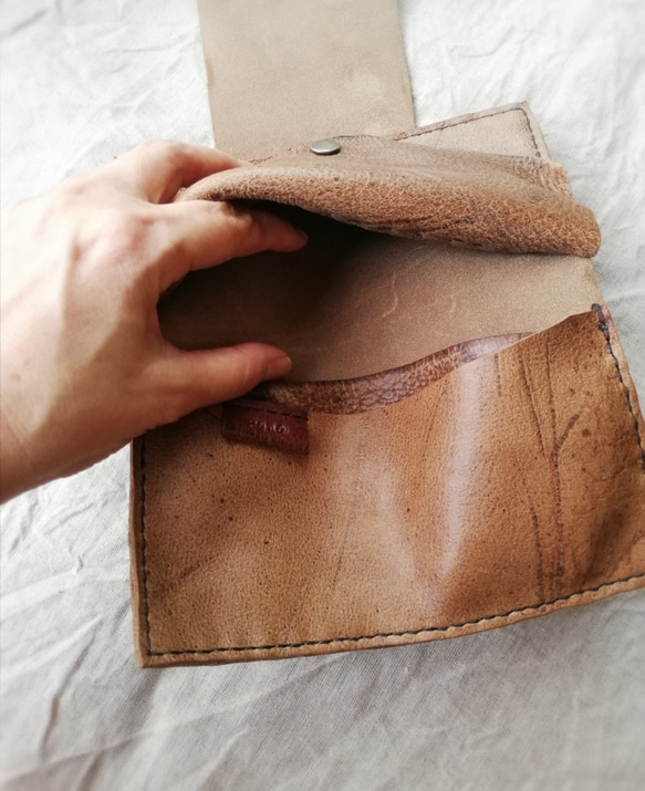 simple wallet　ベージュブラウン　kudu leather 7枚目の画像