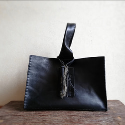 square tote S -one handle-　ブラック　オイルワックスレザー 2枚目の画像