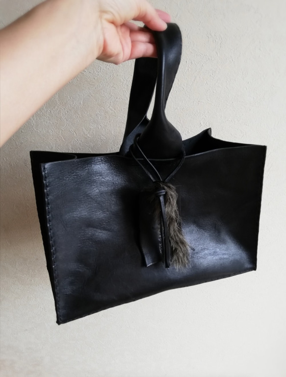 square tote S -one handle-　ブラック　オイルワックスレザー 6枚目の画像