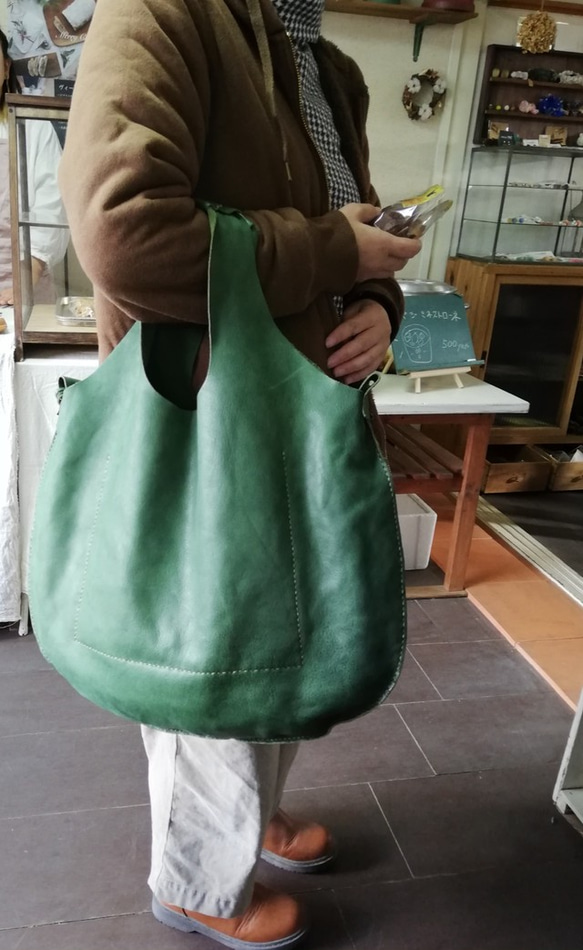 【受注制作】Round tote　オイルシュリンクレザー 6枚目の画像