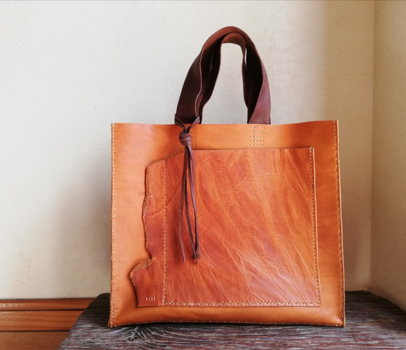 【再販】square tote M　オイルワックスレザー　ブラウン 1枚目の画像