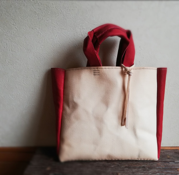 stitch tote M　ピッグスキン　ナチュラル✗レッド 1枚目の画像