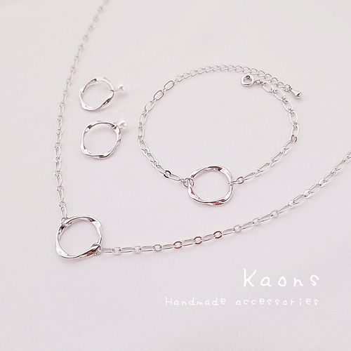 ハンドメイド　スワロフスキー　ネックレス　ブレスレット　リング　イヤリング スワロフスキーパール ネックレス 2点セット ピアス イヤリング