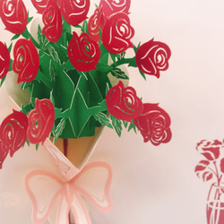 手作り切り紙ポップアップメッセージカード赤いローズ　花束　バラブティックナチュラル 4枚目の画像
