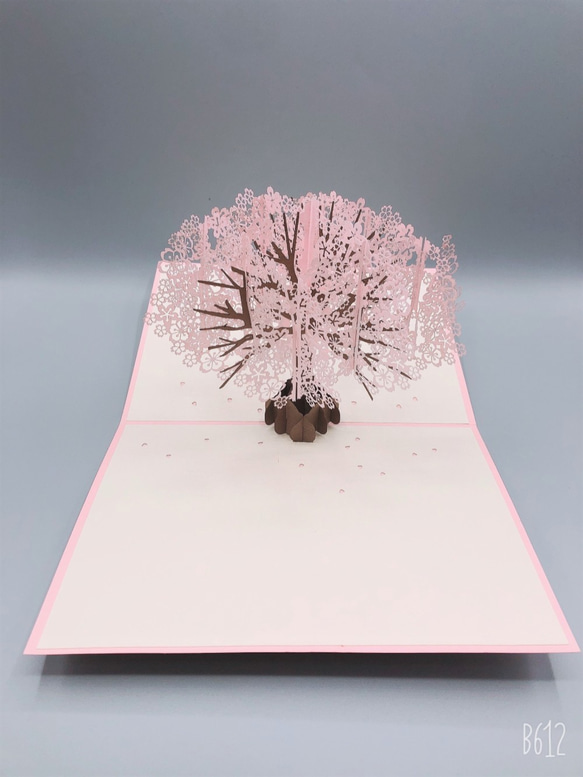無料ラッピング！手作り切り紙ポップアップカード　立体カード　桜 ベビーピンク 3枚目の画像