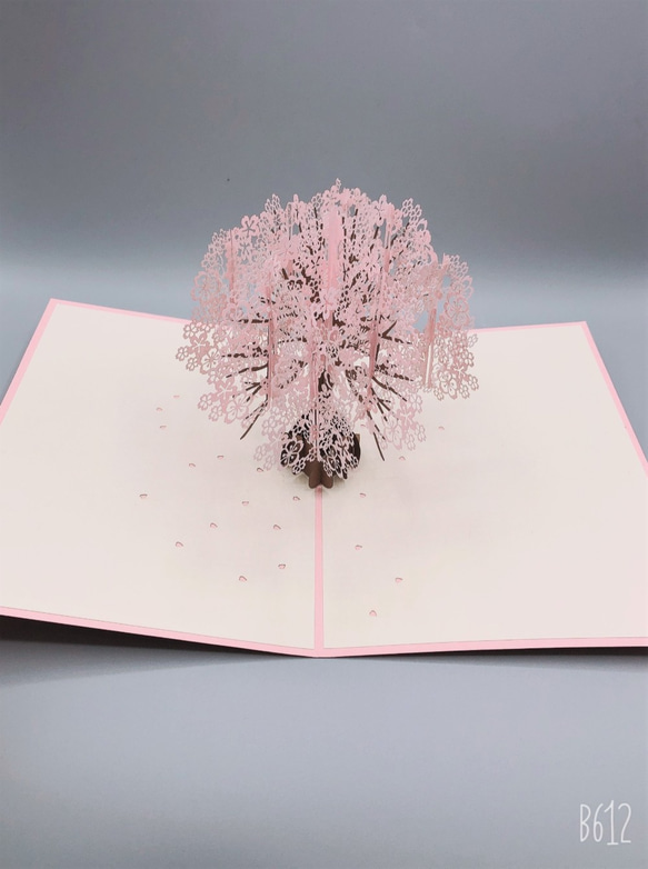 無料ラッピング！手作り切り紙ポップアップカード　立体カード　桜 ベビーピンク 7枚目の画像