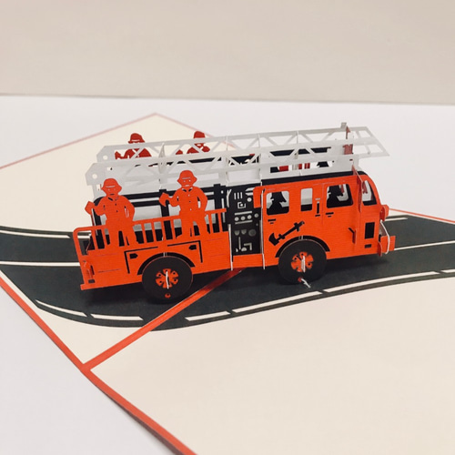 ポップアップカード手作り切り紙 立体カード 消防車 メッセージカード 