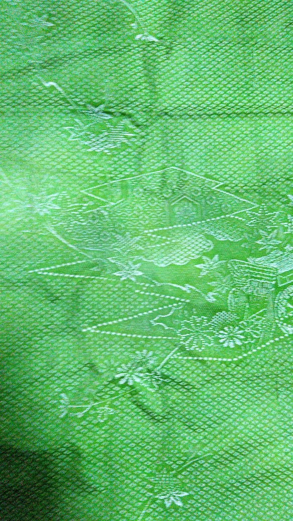 着物リメイク・シルク　絞り染めグリーンのスヌード 4枚目の画像