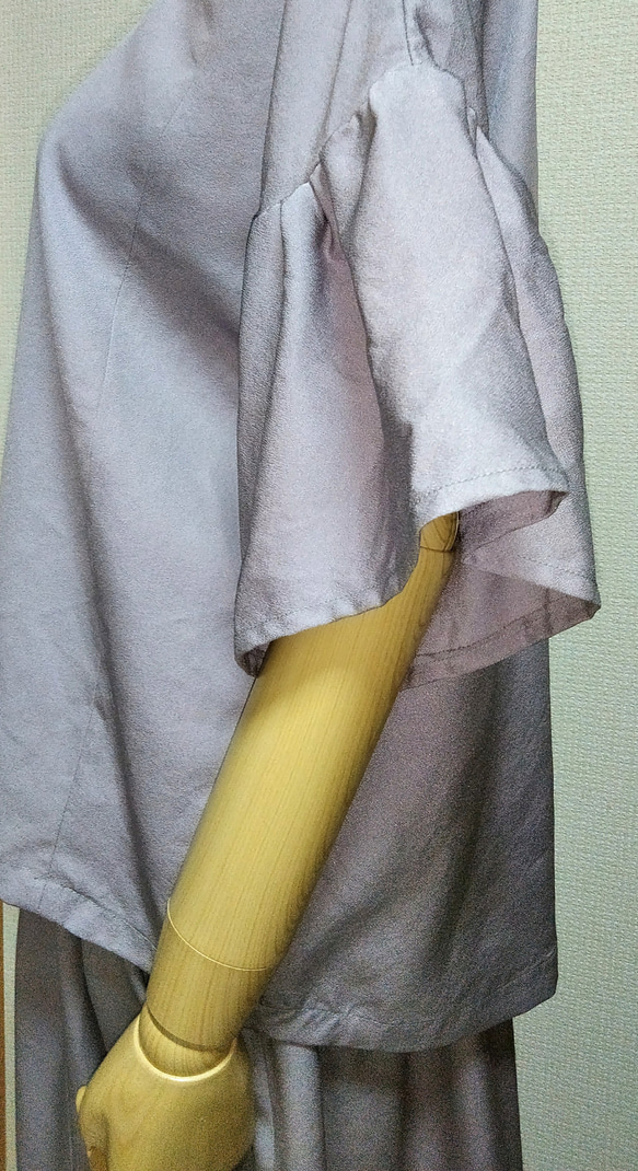 【送料無料】セットアップ　着物リメイク　シルク　訪問着　フリル袖のブラウスと華やかロングスカート(薄紫) 3枚目の画像