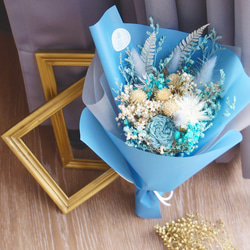 『麋花Amor Floral』藍色多瑙河乾燥花束/婚禮小物 探房禮 二次進場 新娘  韓式花束 送客 拍照道具 乾燥 第4張的照片