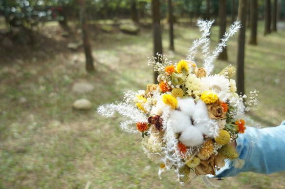 麋花Amor Floral-雪白盛夏乾燥捧花 花束/ 婚禮小物 新娘捧花 第1張的照片