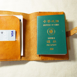 手工植鞣護照套 第2張的照片