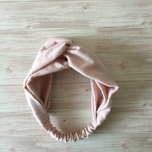 嬰兒粉色十字頭巾（雙層紗布） 第2張的照片