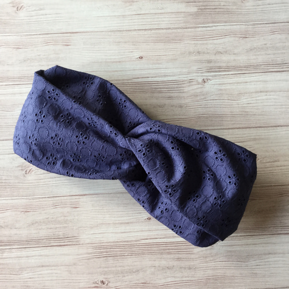 蕾絲頭巾（Petit Rondo Navy Purple） 第2張的照片