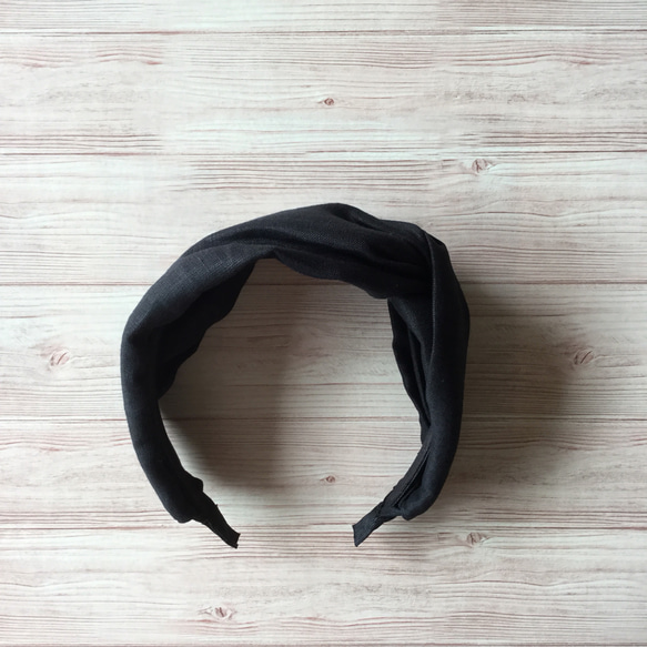 アシンメトリー　リネンのカチューシャ（クロスターバン型・ブラック）chika 3枚目の画像