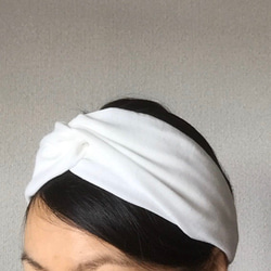 雙層紗交叉頭巾（白） 第5張的照片