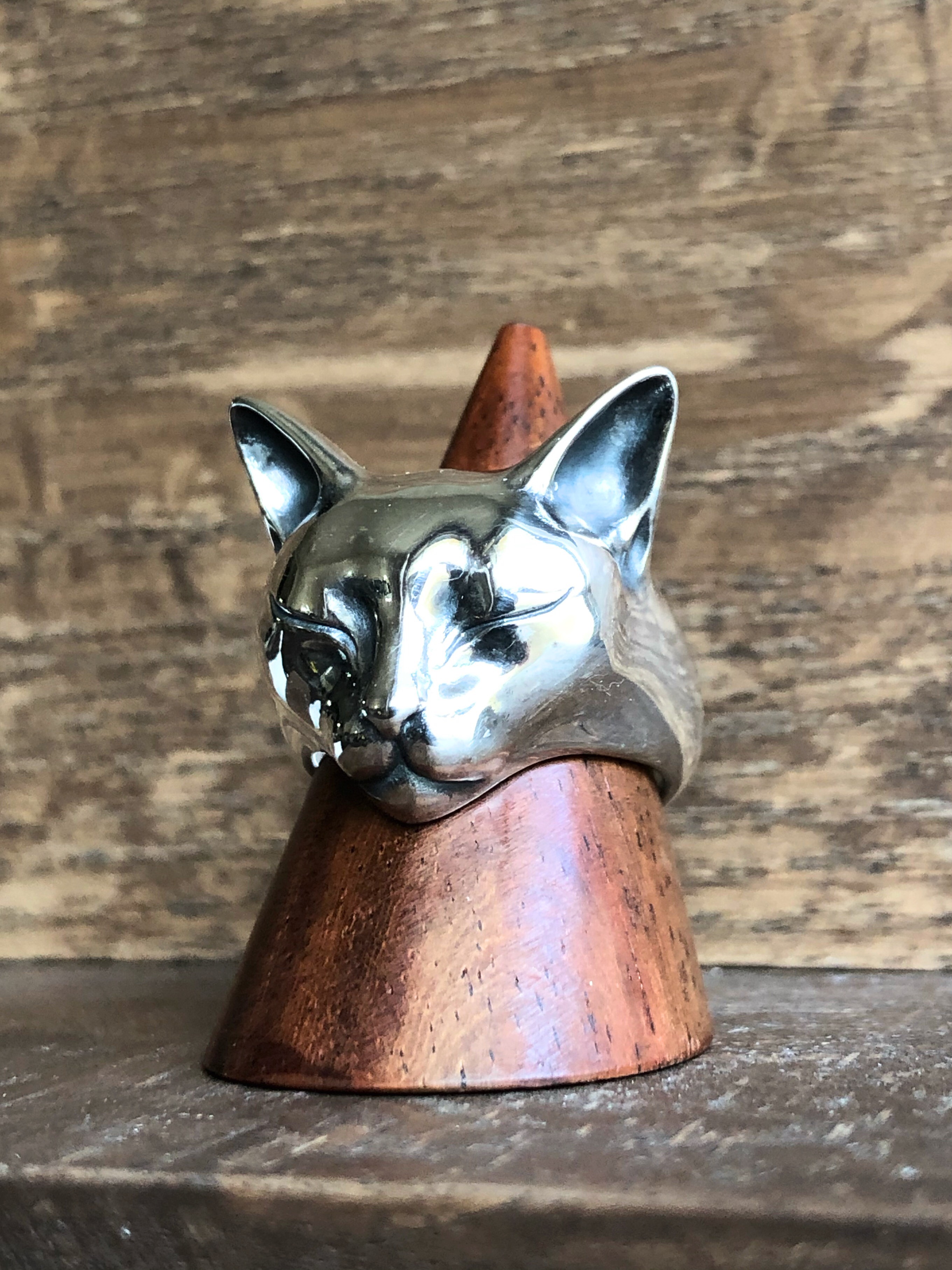 眠り猫リング 13,024円