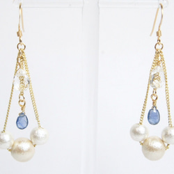 [14kgf]水晶和藍寶石棉珍珠耳環 第2張的照片