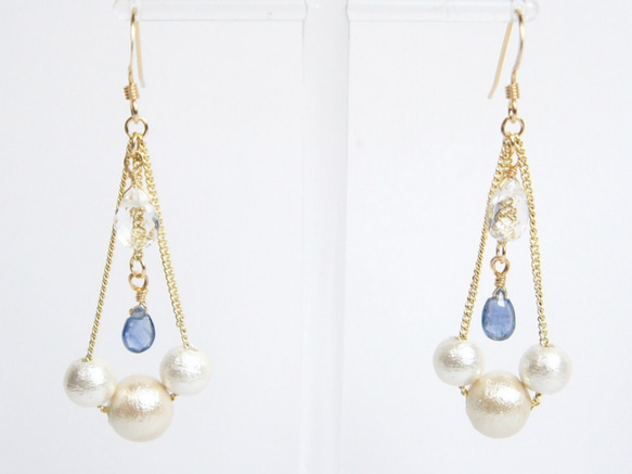 [14kgf]水晶和藍寶石棉珍珠耳環 第2張的照片