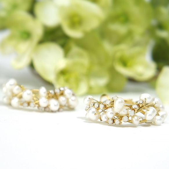 淡水珍珠與寶石常春藤環形耳環 第3張的照片