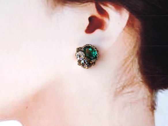 皇冠水晶翡翠色耳環【耳環可換】 第2張的照片