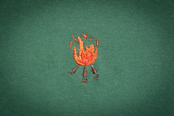 <JONNOVI> Gathering Bonfire T-shirt (フォレストグリーン） 3枚目の画像