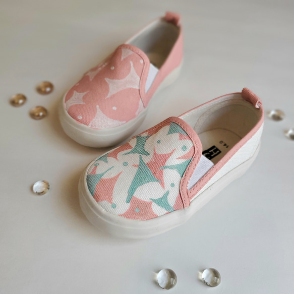 「baby pink shower」シャーベットカラーの受注制作スリッポン 14〜18cm （19〜27cmは追加料金） 4枚目の画像