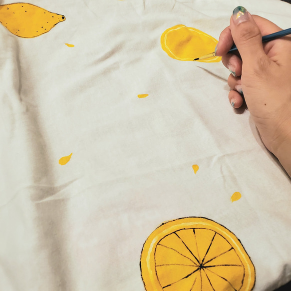 「レモン -lemon-」ペイントTシャツ 7枚目の画像