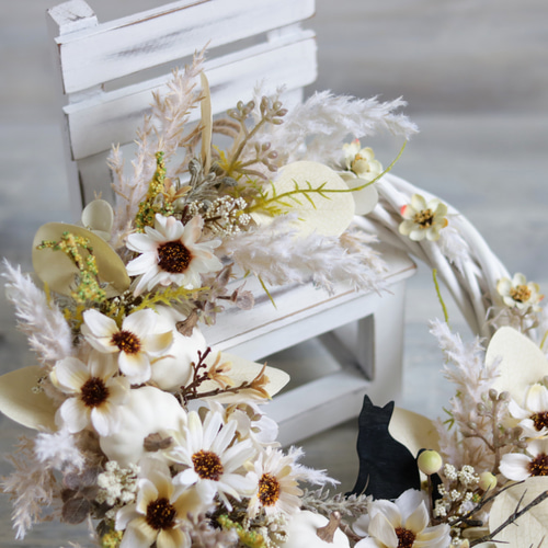 ハロウィンガーデン～ホワイトパンプキンの三日月リース リース