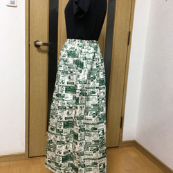 ウエストゴムのポップなスカート 緑 2枚目の画像