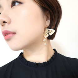 Miss Paranoid 偏執狂小姐 透白金箔蝴蝶樹脂耳環 925銀/鋼針 第5張的照片