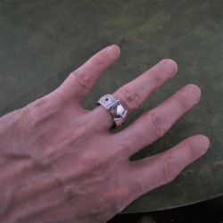腰帶環，由 925 銀製成。搭配黑色尖晶石、扣環 第9張的照片