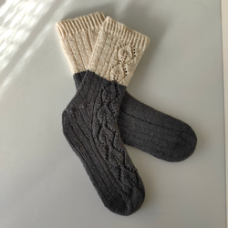 【お値下げ】葉っぱ模様の手編み靴下 6枚目の画像