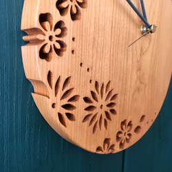 花模様の透かし彫り時計／丸／チェリー【送料無料】※受注制作品 4枚目の画像