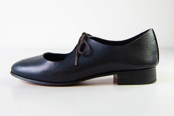 『KIND ONE』〜職人が作るBasic好きのための革靴〜セミオーダー靴 3枚目の画像