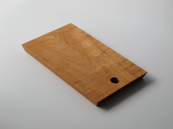 ki o e さん　くまのカッティングボード Amazon｜TAMOSH 木製ボードまな板かわいいクマ型パントレイブラック