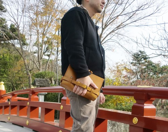結婚式に持ちたいクラッチバッグ キャメル クラッチバッグ struo 通販 