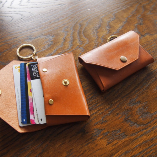 カードケースキーホルダー ヌメ革キャメル 名刺入れ・カードケース