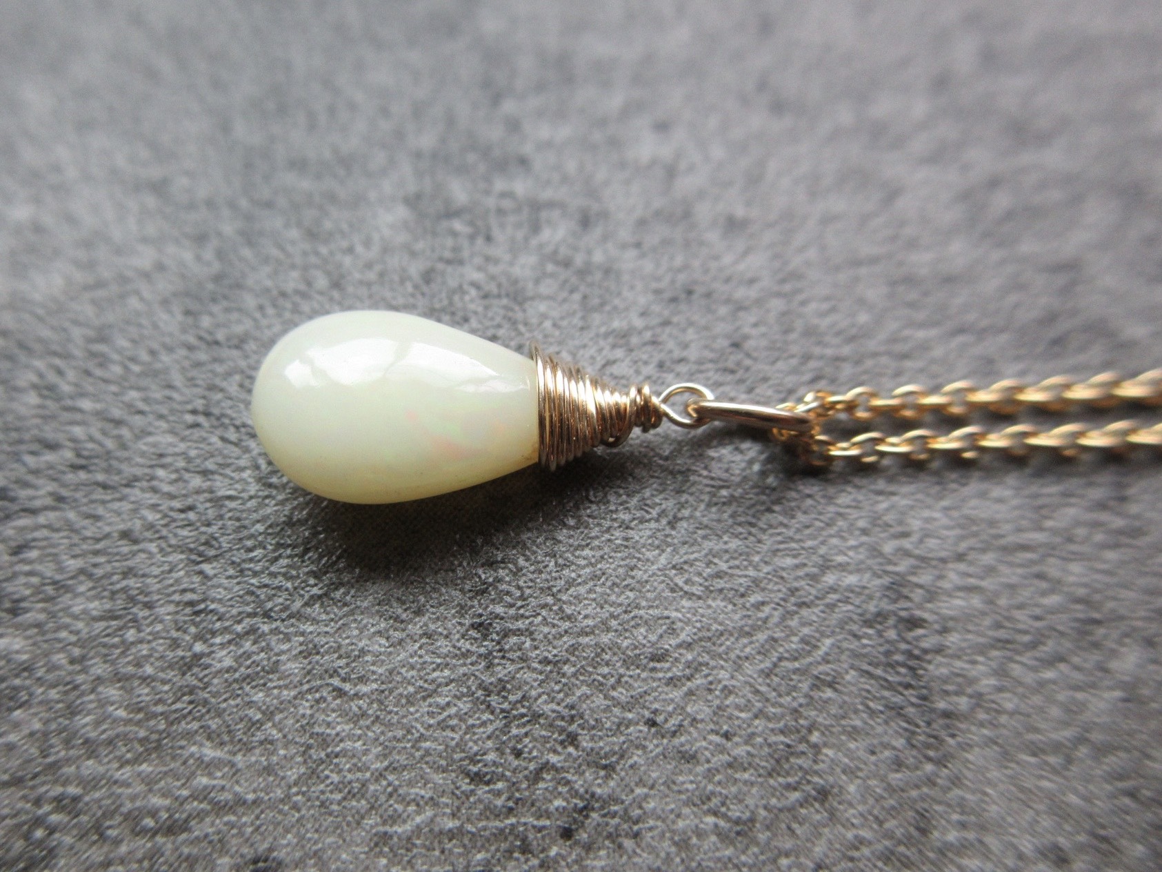 【10月誕生石】1点もの 14kgf 「プレシャスオパール」1cm粒ネックレスexotic